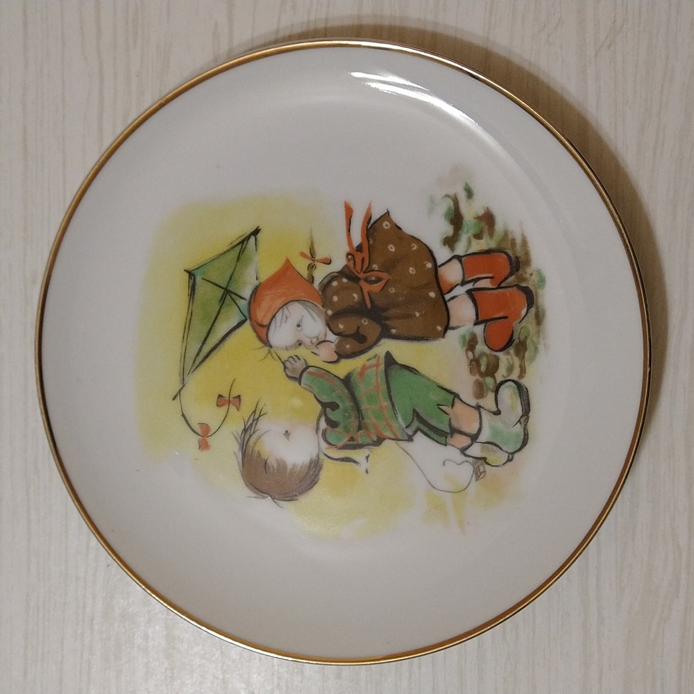 Vintage Nevco Kite Kids Collectors Decor Hummel Style Plate Made in Japan